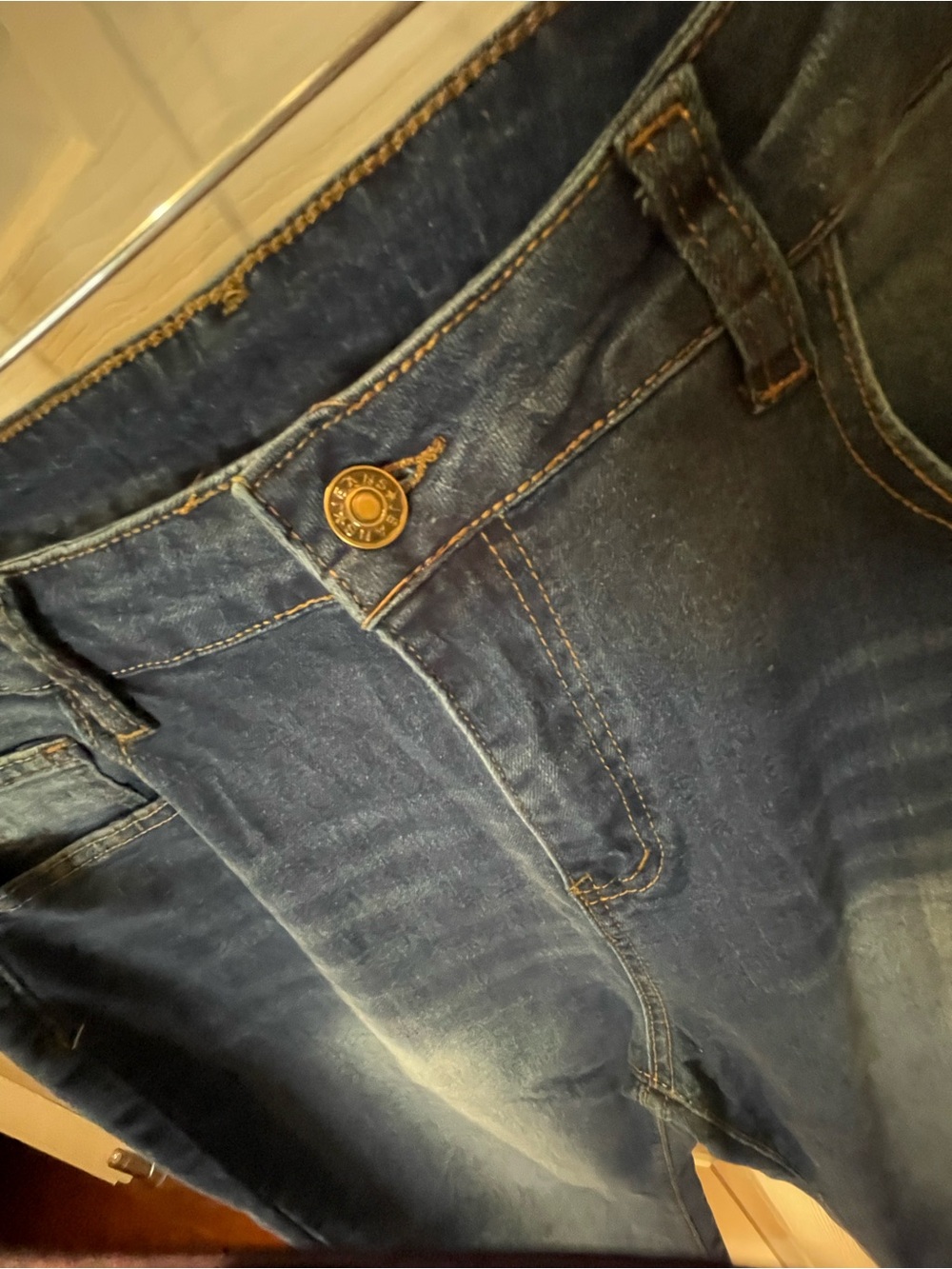 High-Rise Bootcut Women’s Jeans in Dark Blue, Size Large/12 - Picture 9 of 10